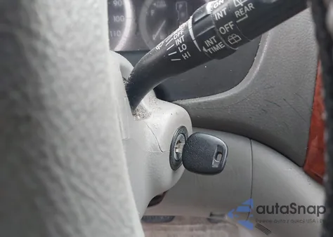 2005 Toyota Sienna Xle z USA, uszkodzony, nr VIN 5TDZA22C65S222571